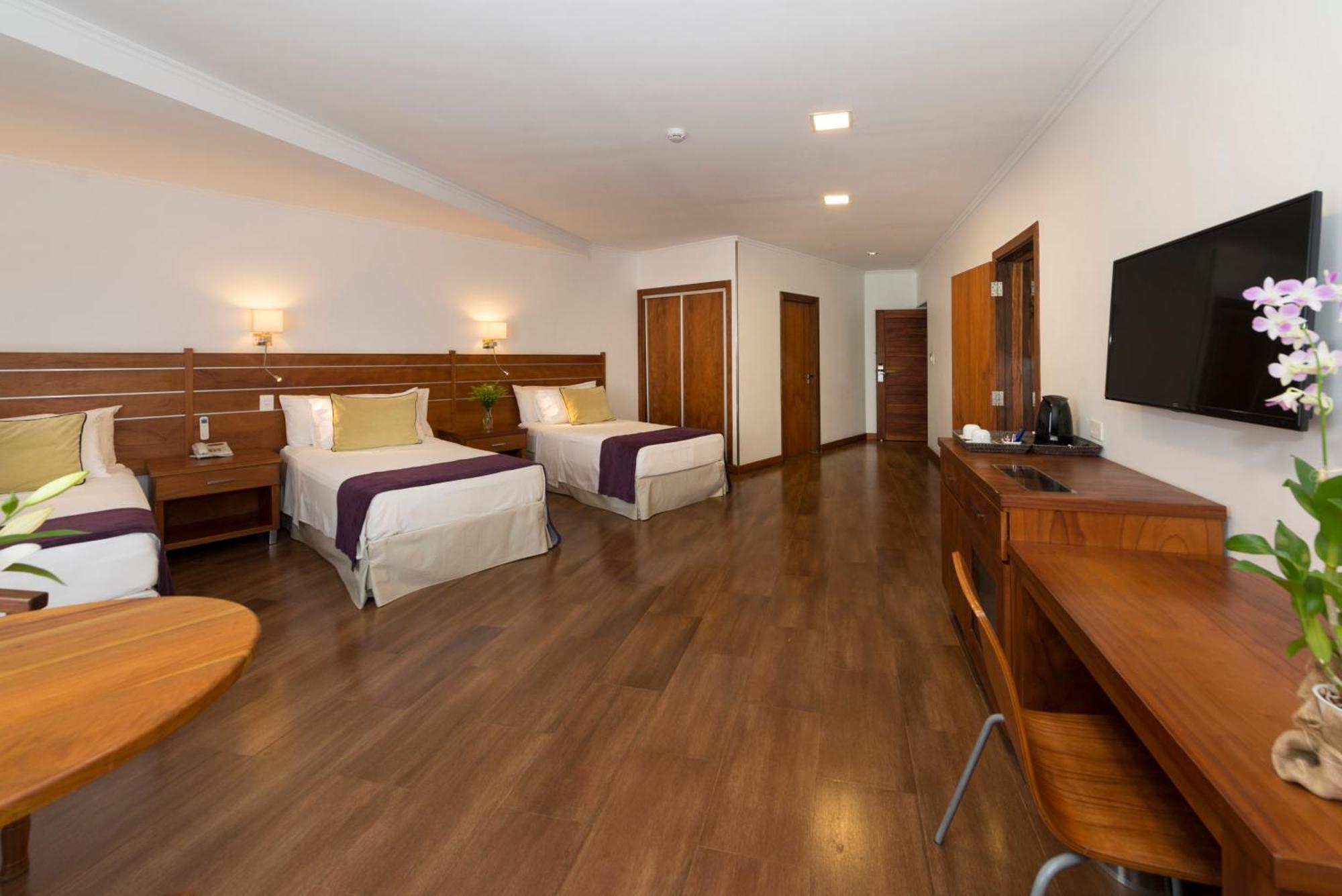 Hotel Saint George Пуерто-Іґуасу Екстер'єр фото