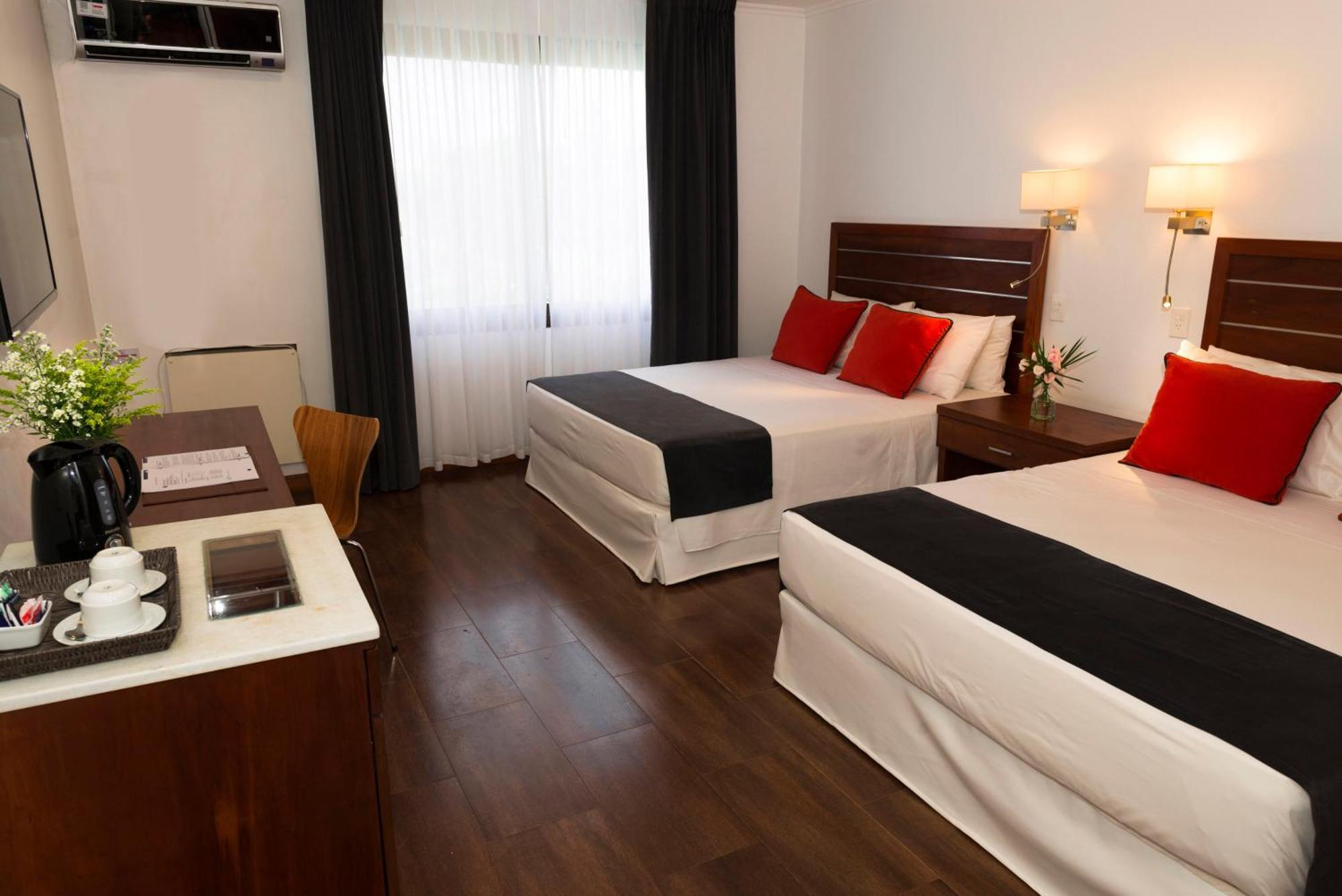 Hotel Saint George Пуерто-Іґуасу Екстер'єр фото