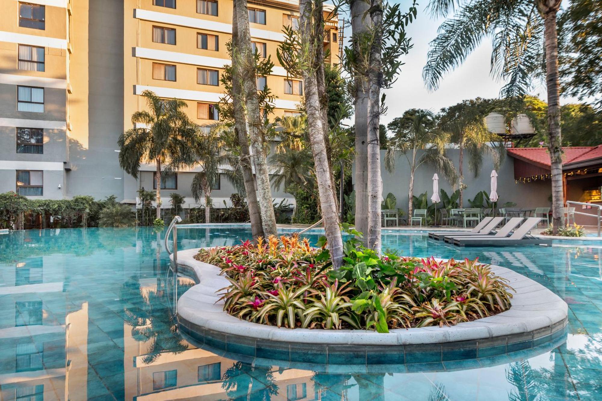 Hotel Saint George Пуерто-Іґуасу Екстер'єр фото